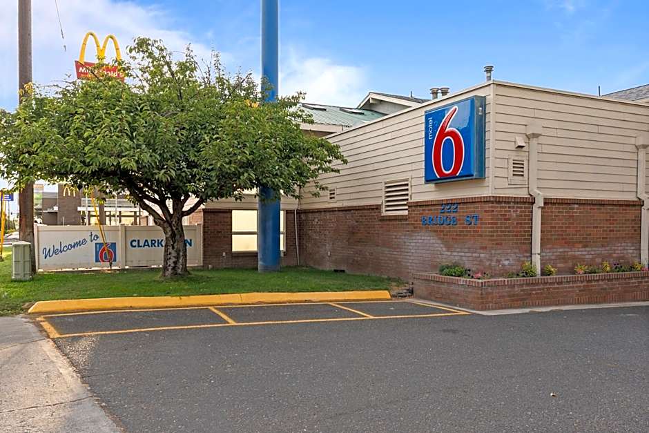 Motel 6 Clarkston WA