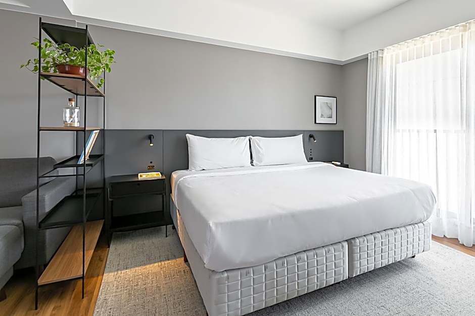 Studios Rio Branco by Viva - Prédio moderno, aptos com cama king-size no centro de Floripa