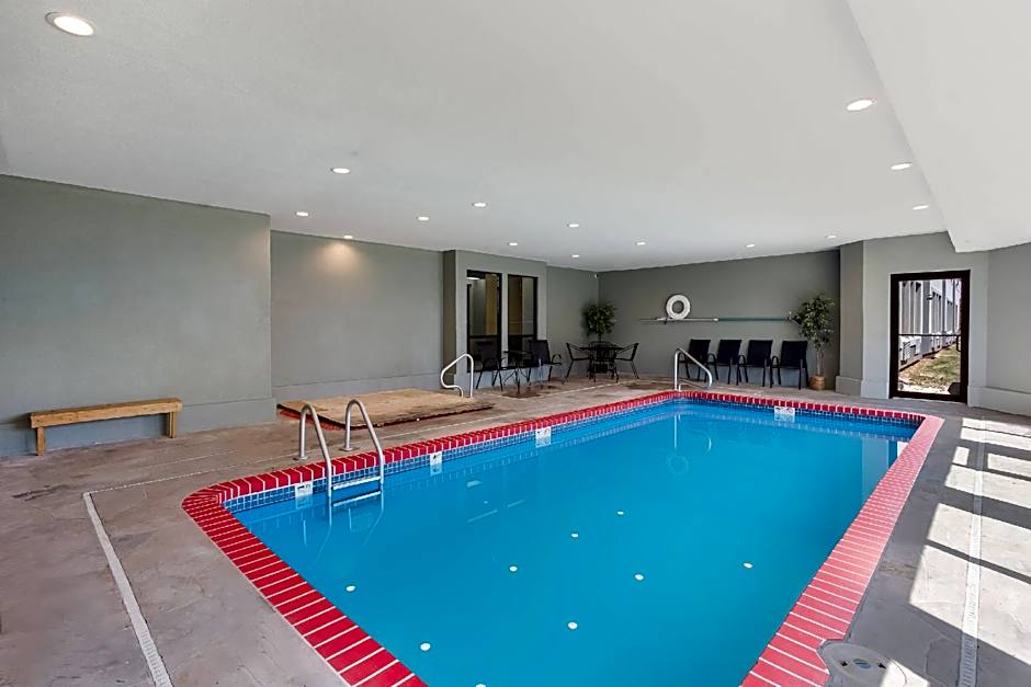 Quality Inn Lees Summit - Kansas City