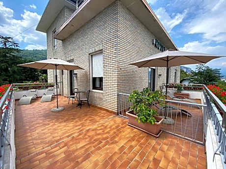 King Room with Terrace and Lake View