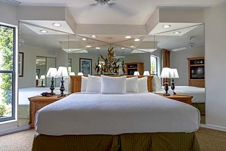 Two-Bedroom Deluxe Suite