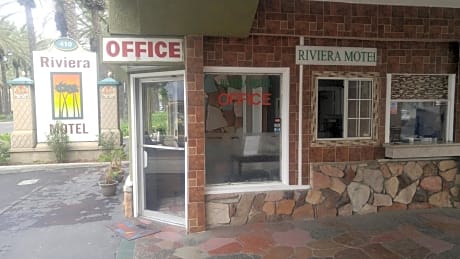 Riviera Motel