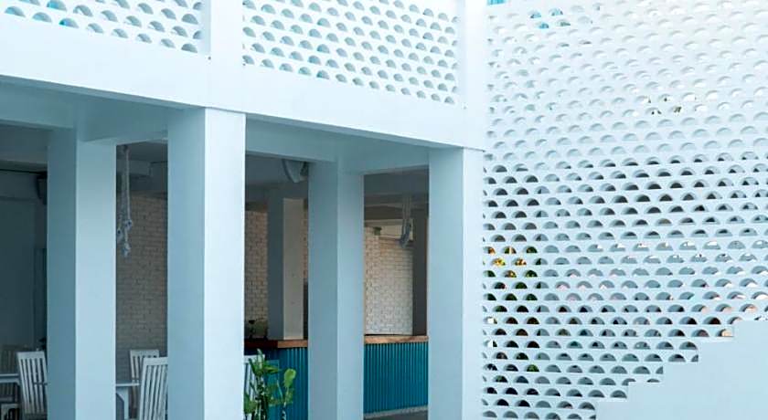 Paras Paros Marina Lodge