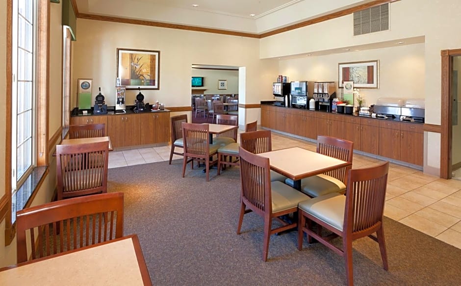 Country Inn & Suites by Radisson, Chanhassen, MN