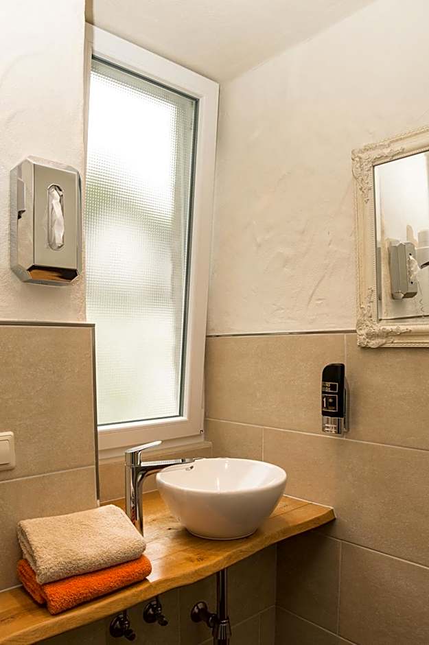 Moselland Hotel im Enderttal Zum Onkel Willi