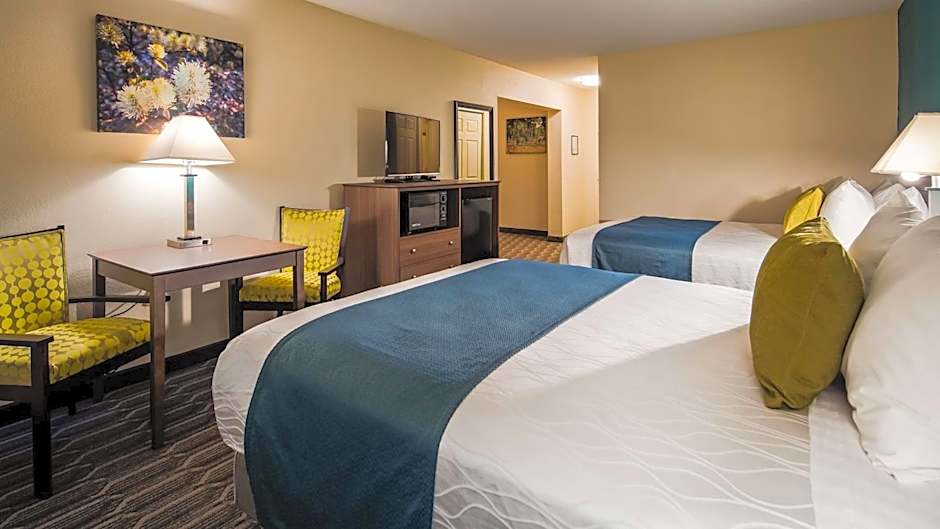 Best Western Plus Yadkin Valley Inn & Suites