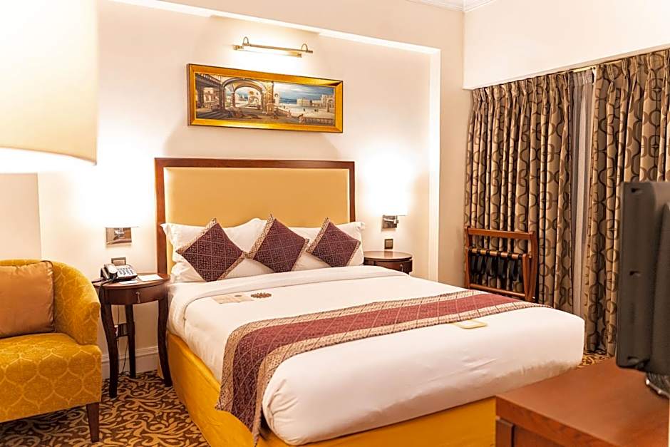 Royal Park Residence Hotel