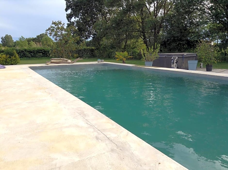 Le Mazet Chambre d'Hôtes