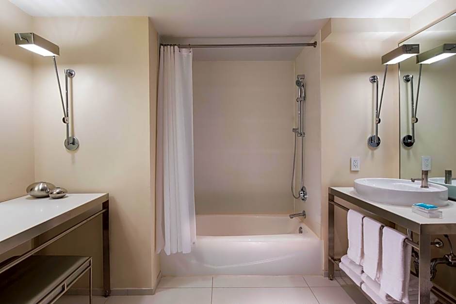 W New York Times Square