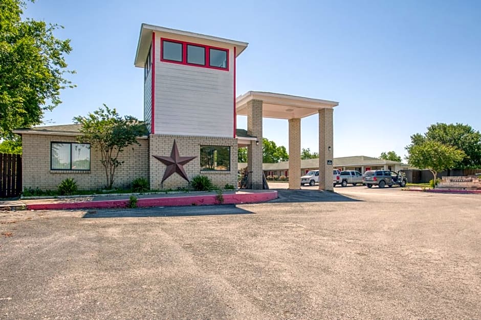 OYO Hotel San Antonio near AT&T Center