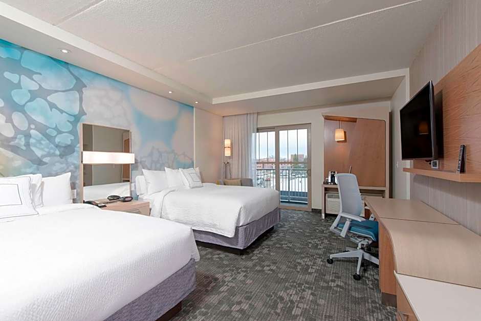 Courtyard by Marriott Holland Downtown
