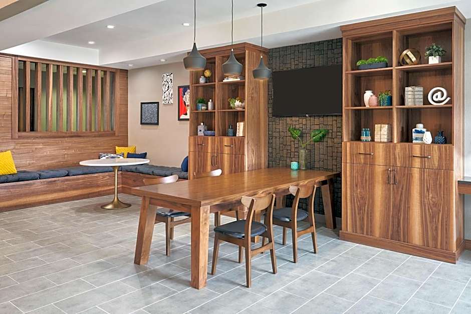 Four Points by Sheraton Chicago Schaumburg