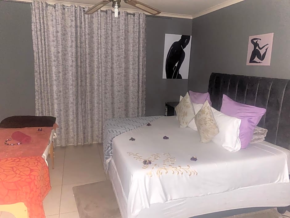 Warmbaths Thai Spa and Guest House