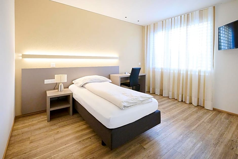 Hotel am Kreisel Self-Check-In by Smart Hotels