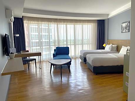 Executive Superior Twin