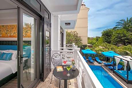 Suite Double/Twin With Balcony and Pool View