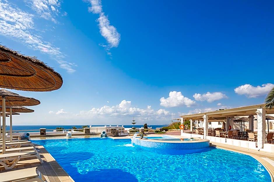 Kavuras Village Hotel & Suites