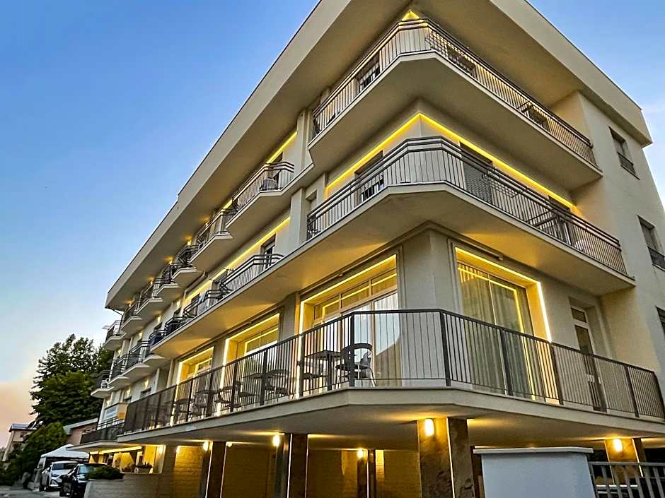 Santa Barbara hotel & apartments