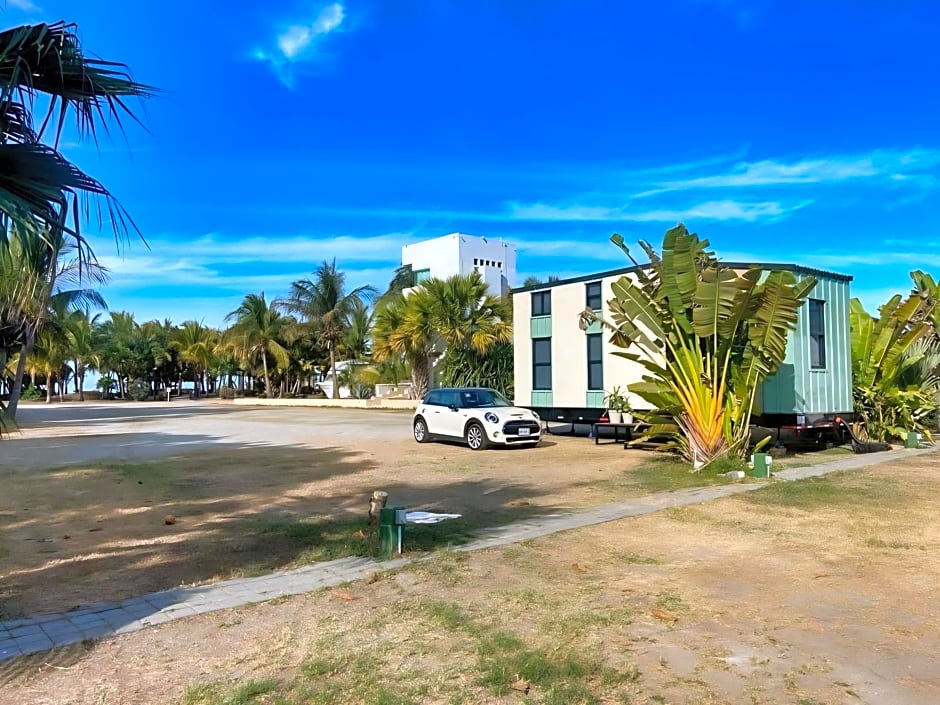 Tiny House By The Beach