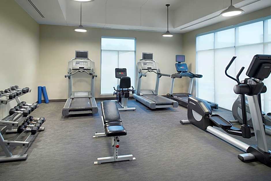 Courtyard by Marriott Fayetteville