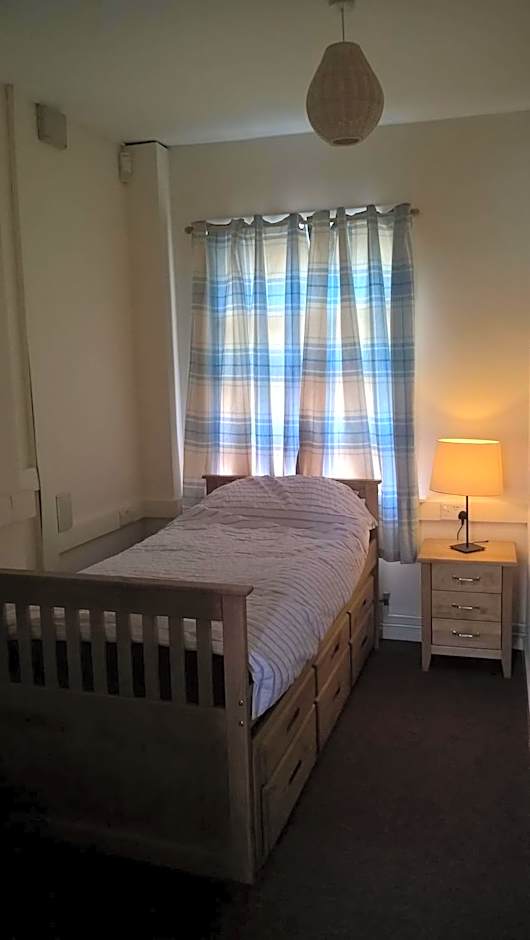 Hull Trinity Backpackers