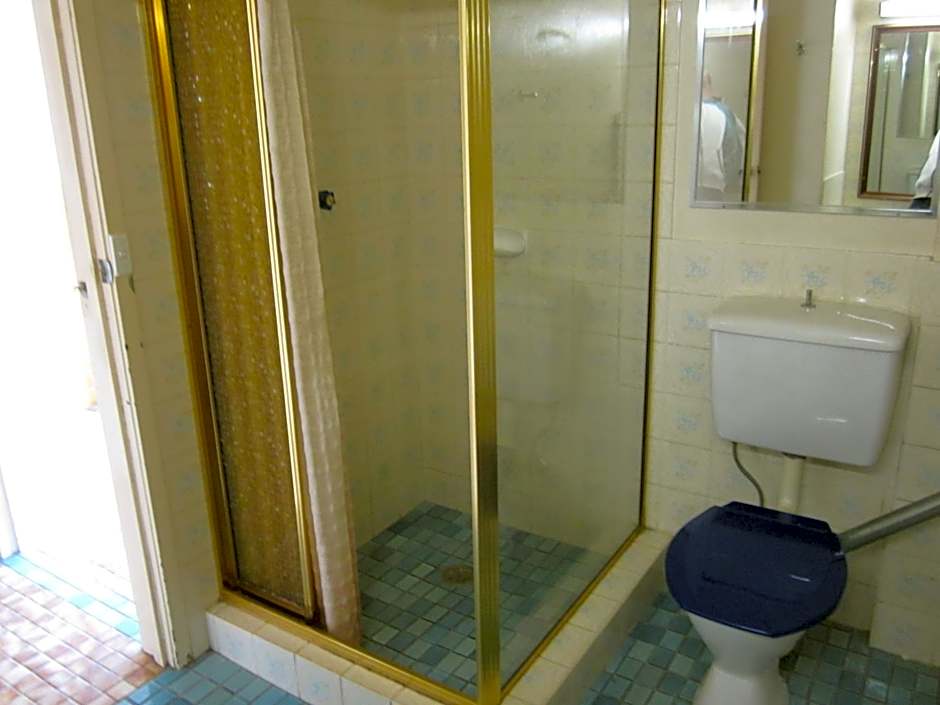 Canberra Lyneham Motor Inn