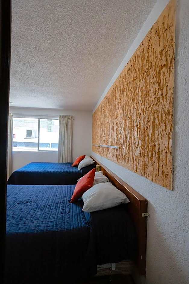 Hotel Zacatecas Courts