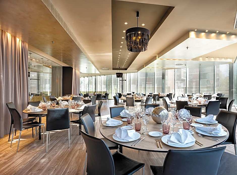 Hotel Barcelona Condal Mar Affiliated by Meliá