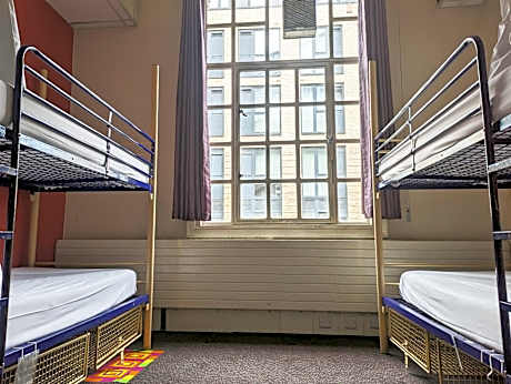 Bed in 4-Bed Mixed Dormitory Room