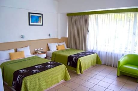 Deluxe Twin Room - Pet Friendly Room