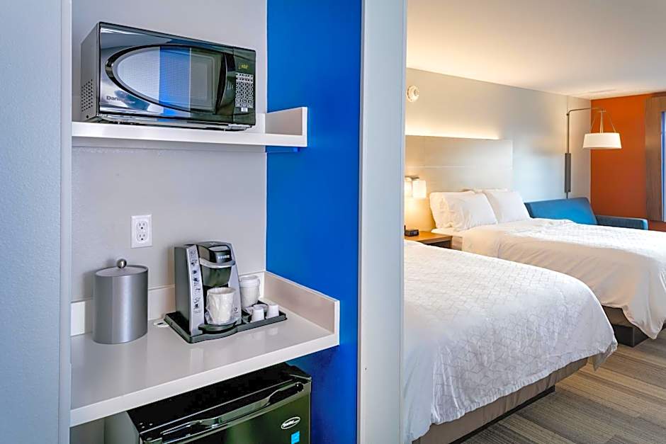 Holiday Inn Express & Suites Bend South By IHG