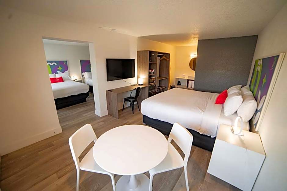 Developer Inn & Suites Airport JAX, a Baymont by Wyndham