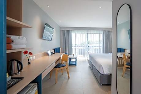 Superior Double or Twin Room with Pool View