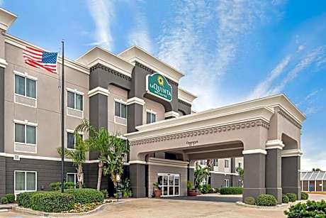 La Quinta Inn & Suites by Wyndham Corpus Christi - N Padre Island