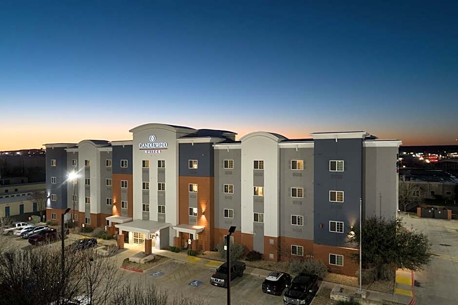 Candlewood Suites San Marcos By IHG