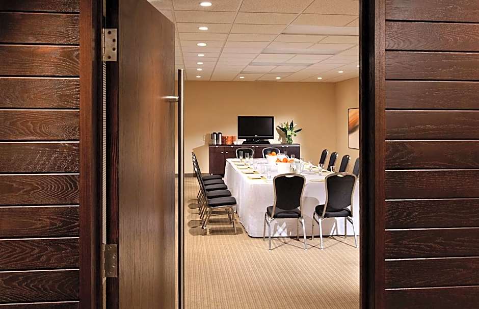 Cambridge Suites Hotel Halifax