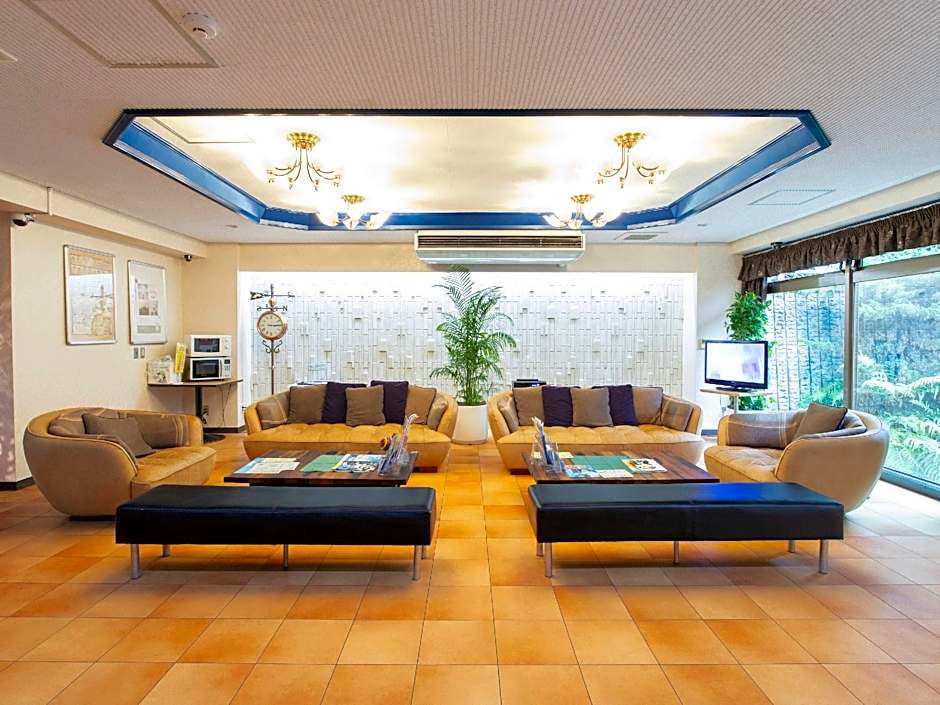 OYO Sasebo Palace Hotel
