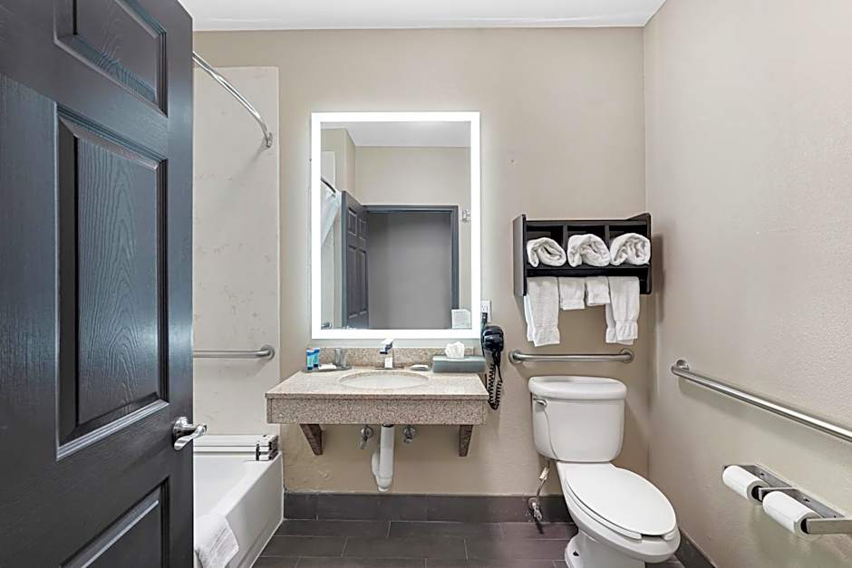 La Quinta Inn & Suites by Wyndham Houston Hobby Airport