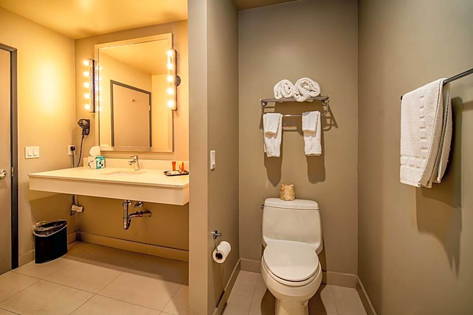 Crescent Bay Inn Laguna Beach