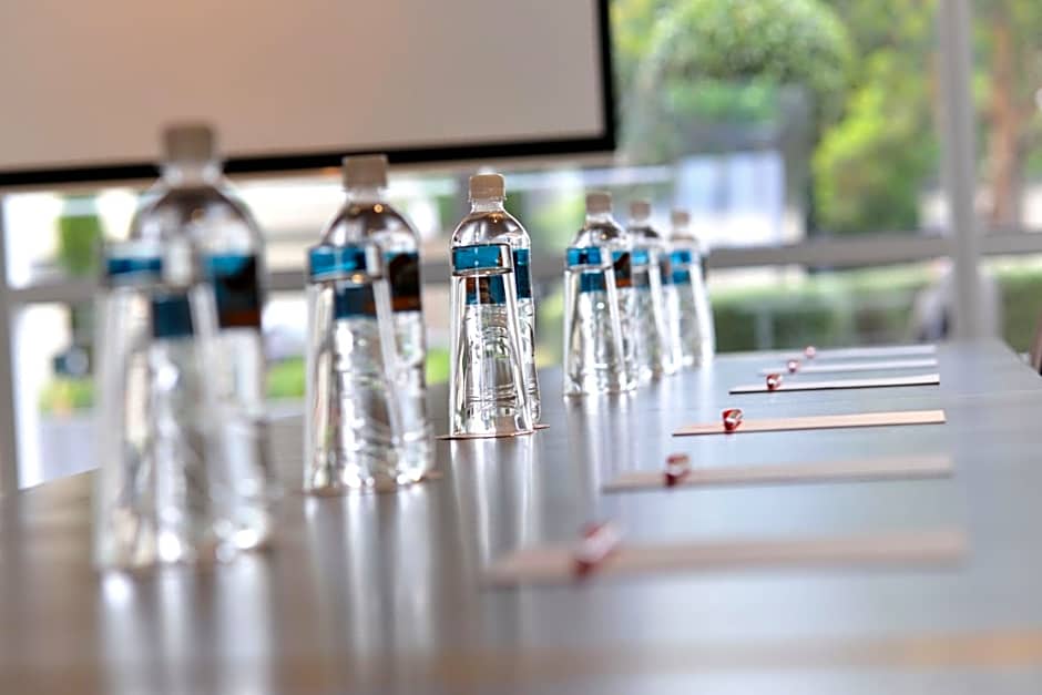 Ibis Melbourne Glen Waverley Hotel