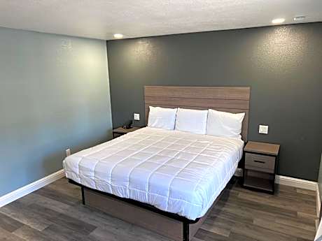 Deluxe Two-Bedroom Suite