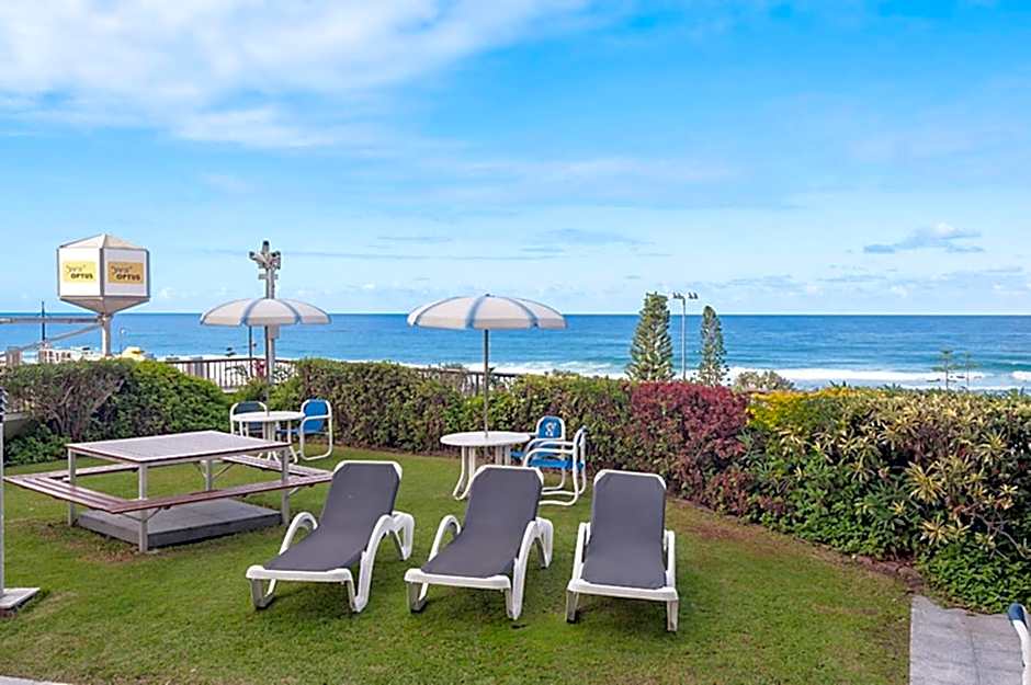 Surfers International Apartments