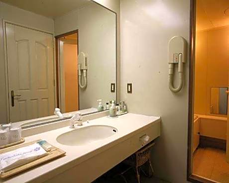 Japanese-Style Quadruple Room - Smoking