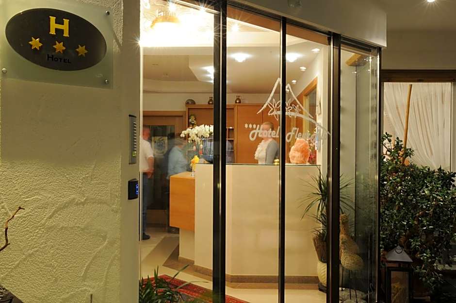 Hotel FleurAlp