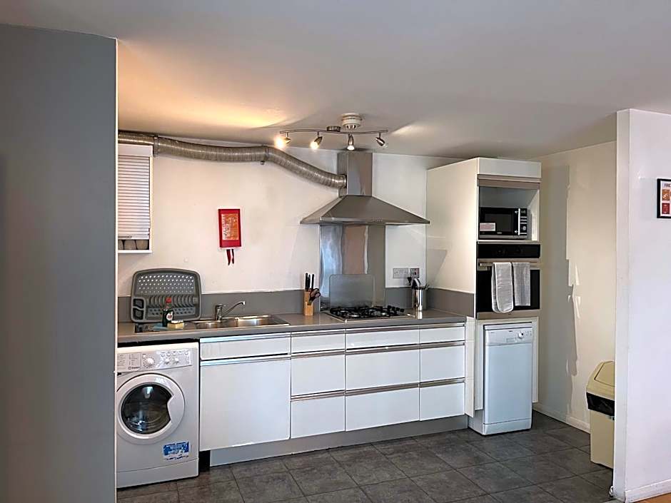 Access Apartments City