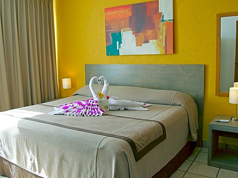 Sunrock Hotel & Suites