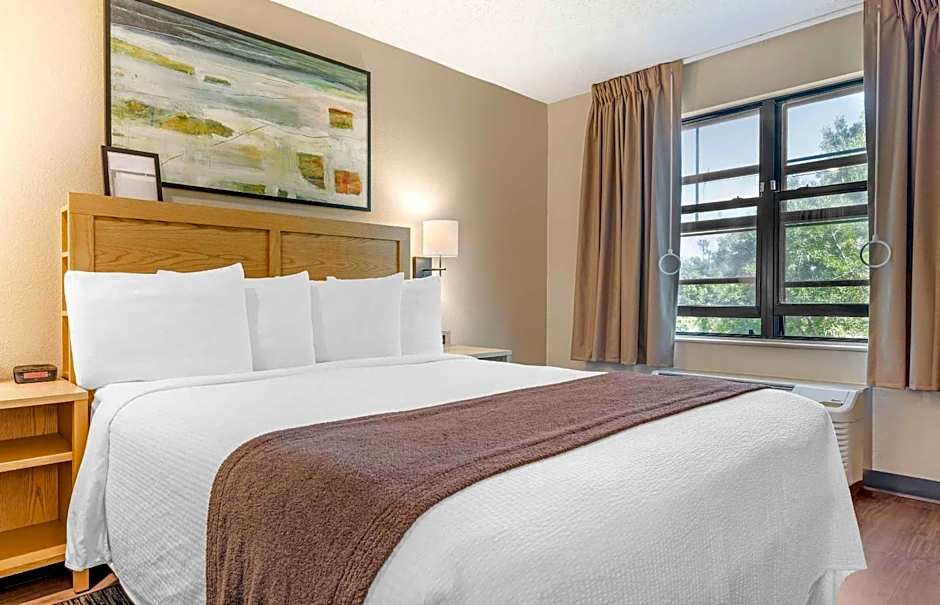 Extended Stay America Suites - San Diego - Carlsbad Village by the Sea