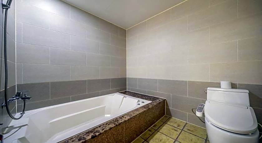 Ansan Seowon Tourist Hotel