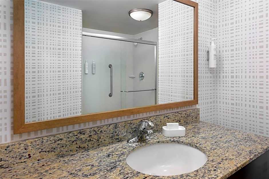 Hampton Inn By Hilton & Suites Pensacola/Gulf Breeze