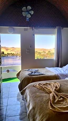 Twin Room with Sea View